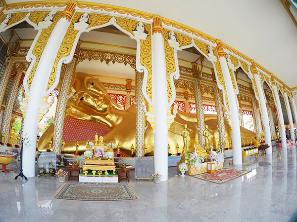 วัดราษฎร์ประคองธรรม.jpg