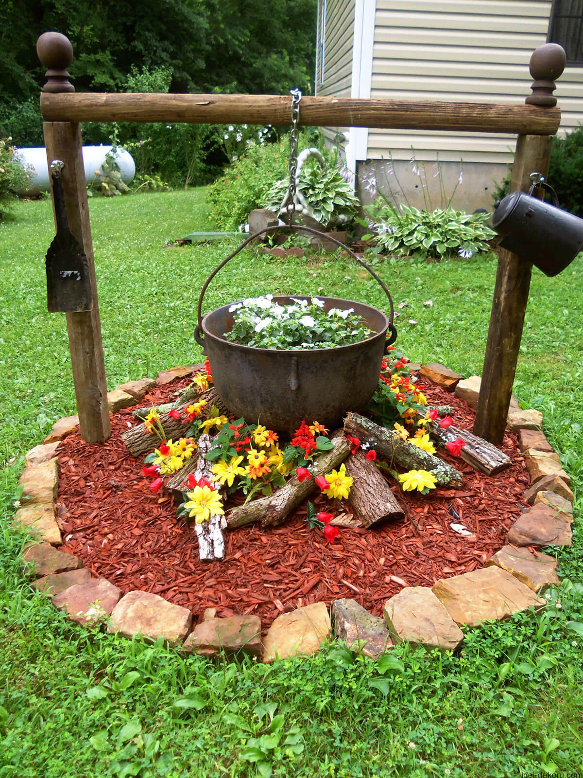 25-flower-bed-ideas-homebnc.jpg